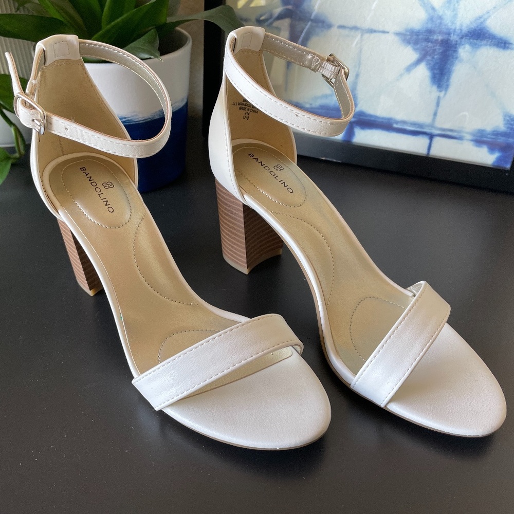 Bandolino White Ankle Strap Block Heeled Sandal 6